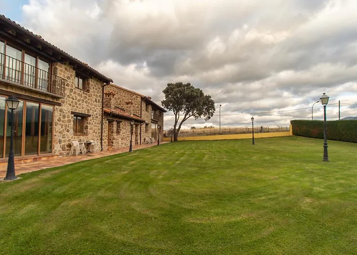 La Venta Vieja Ii By *